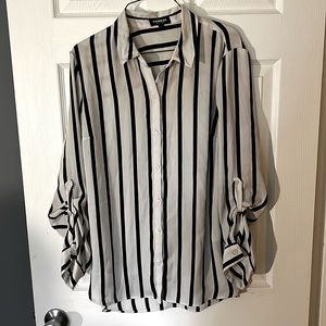 Express, size L, lightly worn. Black and white, button up dress shirt.